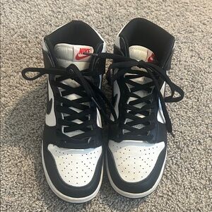 Nike Black and White Sneakers with Red Logo, Dunks, high top, size 7